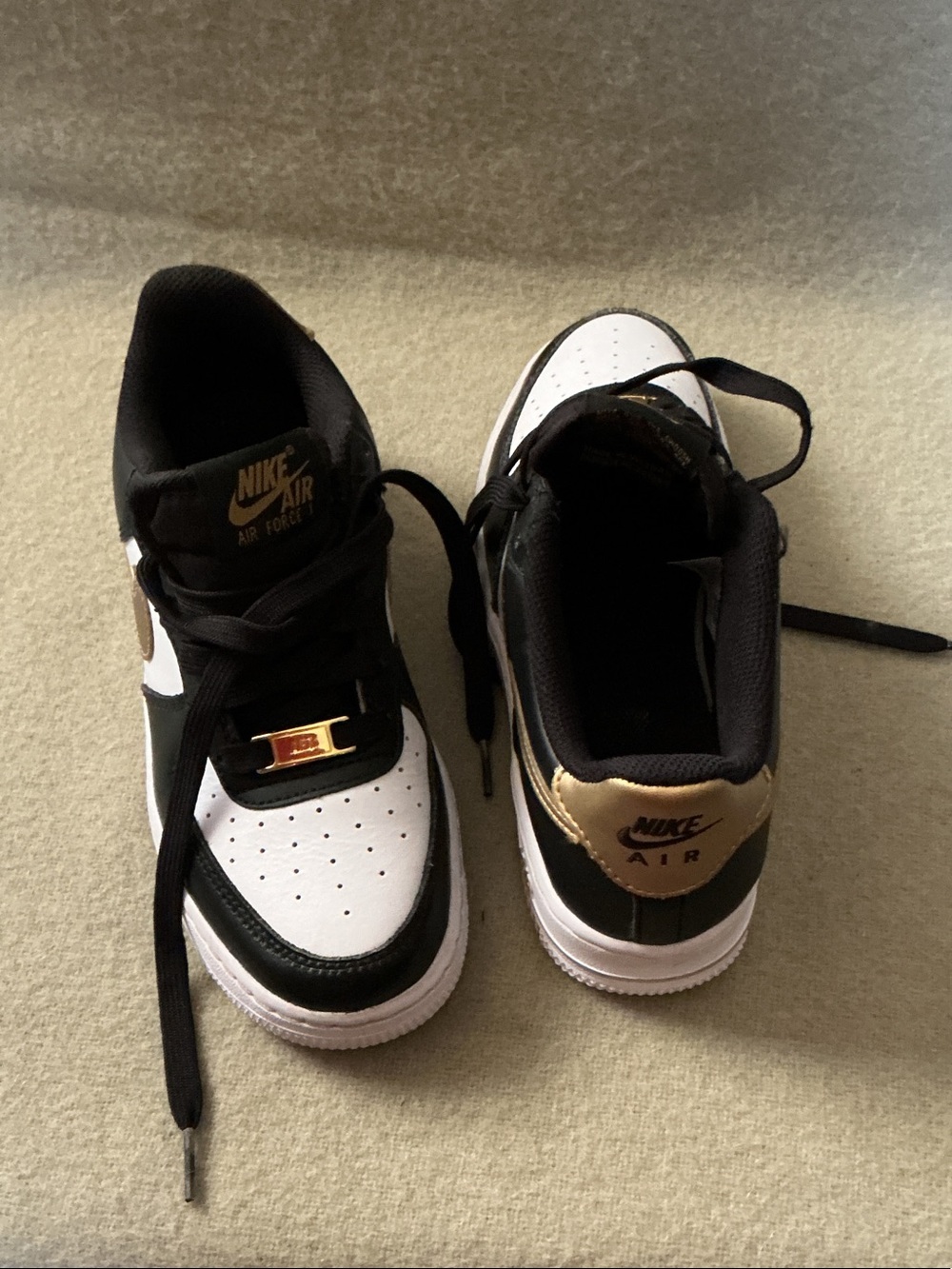 Nike Air Force 1 Low Women’s Sneakers - Black/White/Gold - Picture 2 of 5